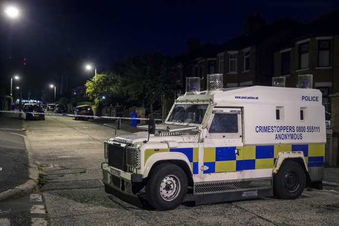 Βρετανία: Πέταξαν βόμβες μολότοφ στο σπίτι του Τζέρι Άνταμς