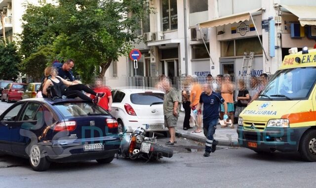 Βόλος: Γυναίκα κατέληξε στην οροφή αυτοκινήτου μετά από τροχαίο