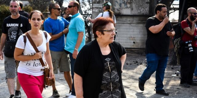 Παπαρήγα: Βρεθήκαμε σε απόσταση αναπνοής από τις φλόγες, μποτιλιαριστήκαμε