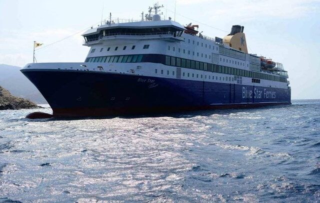 Blue Star Patmos: Αναγκαστική κατάπλευση στον λιμένα του Λαυρίου