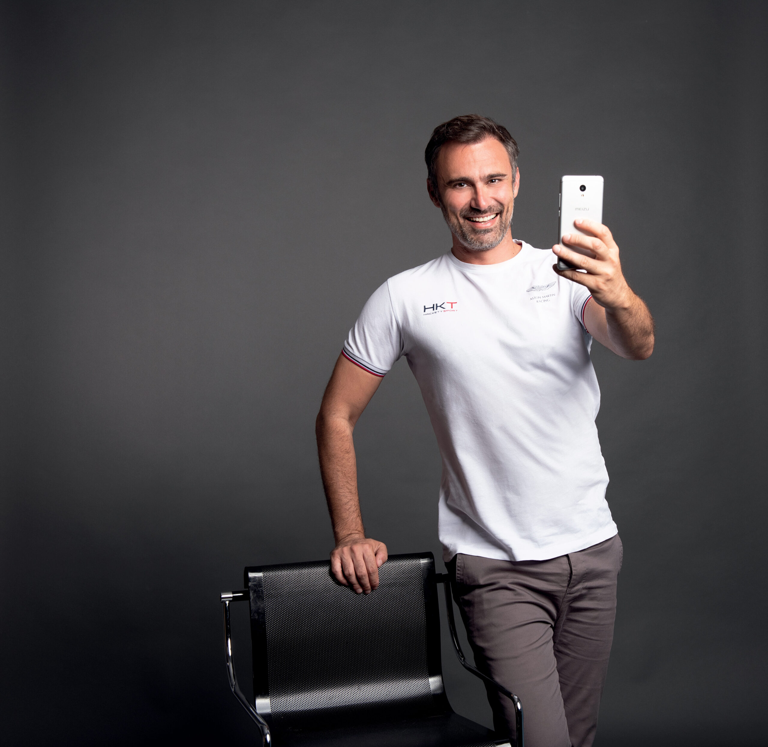 O Γιώργος Καπουτζίδης είναι ο social media ambassador των smartphones Meizu στην πιο επιτυχημένη συνεργασία του brand