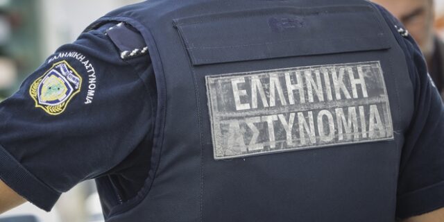 Νίκαια: Προφυλακιστέος ο αστυνομικός που πήγε να ληστέψει Πακιστανούς