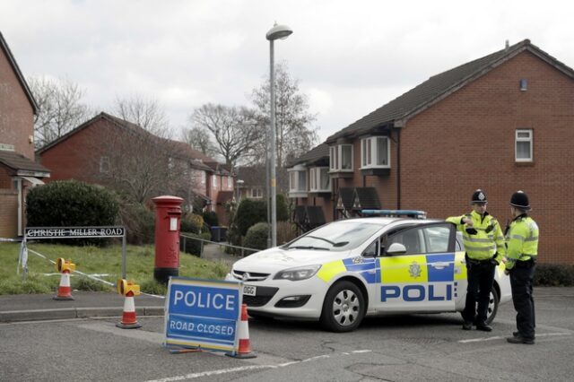Βρετανία: Σε κρίσιμη κατάσταση δυο άτομα που εκτέθηκαν σε “άγνωστη ουσία”
