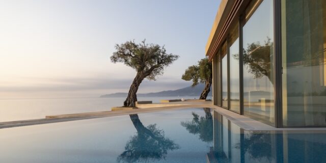 Domes Miramare: Από τον Ωνάση στην Marriott
