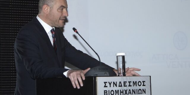 Σαββάκης για Μακεδονικό: Οι ελληνικές επιχειρήσεις να κατοχυρώσουν τον όρο
