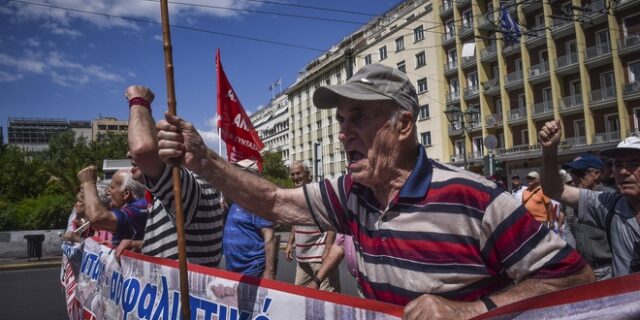 Σύνταξη: Η σωτηρία της πατρίδας