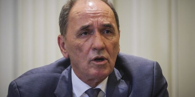 Σταθάκης: Άμεσα κατεδαφίζονται 61 αυθαίρετα – 2.500 σε αναδασωτέες περιοχές