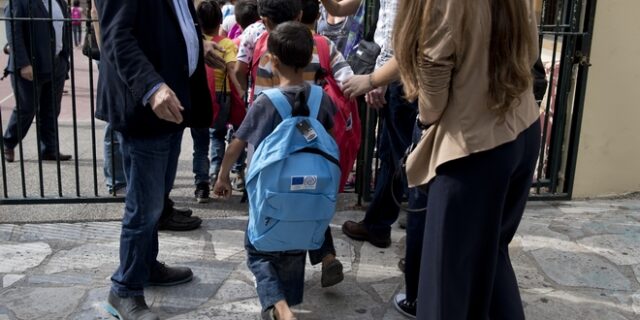 ΔΟΜ: 2.800 παιδιά προσφύγων και μεταναστών στα ελληνικά σχολεία