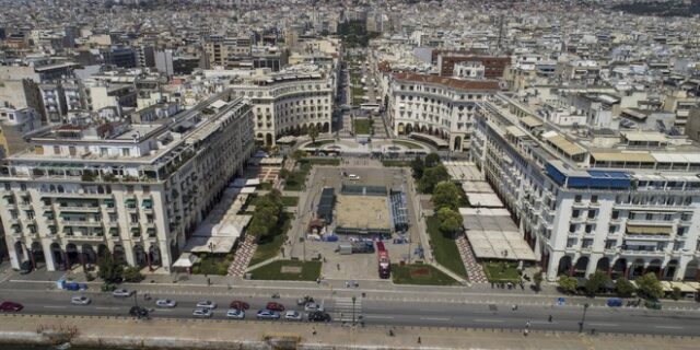Νέο μπαράζ εφόδων της Οικονομικής Αστυνομίας σε Θεσσαλονίκη, Πάρο, Νάξο και Σκιάθο
