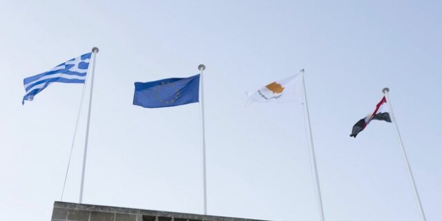 Τριμερής υπουργική συνάντηση Ελλάδας, Αιγύπτου και Κύπρου στο Κάιρο
