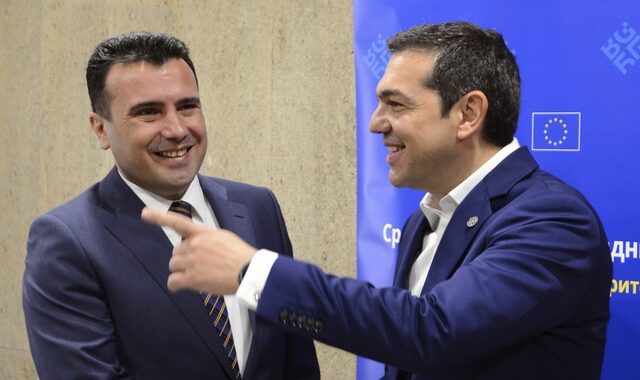 Σκόπια: 11 βουλευτές του VMRO θα ψηφίσουν τη συμφωνία – Πλειοψηφία Ζάεφ