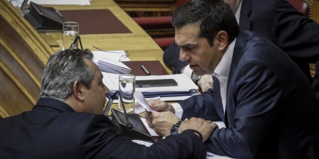 Πυρόσβεση δια των 180 στον Καμμένο