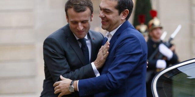 Τσίπρας σε Μακρόν: “Απόλαυσε τη νίκη, φίλε μου”