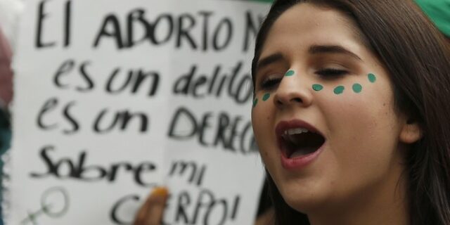 Βραζιλία: Πιο δύσκολη πλεον η πρόσβαση σε αμβλώσεις για γυναίκες θύματα βιασμού