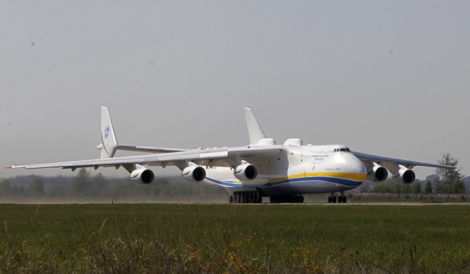 Antonov 225: Στο Ελευθέριος Βενιζέλος το μεγαλύτερο αεροπλάνο στον κόσμο