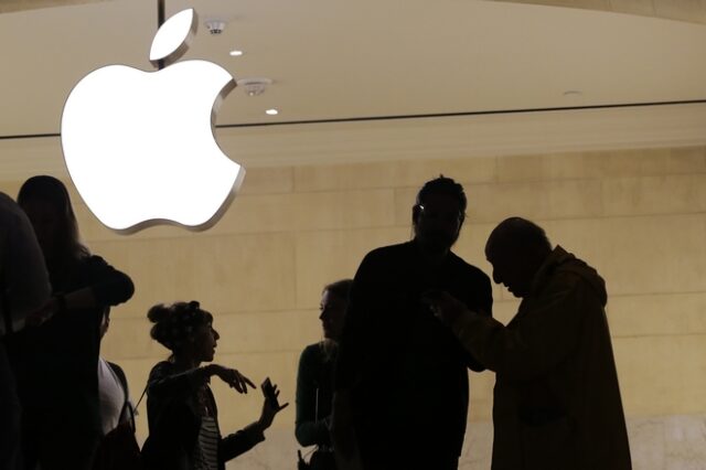 Γράφει ιστορία η Apple: H πρώτη εταιρία που ξεπέρασε το 1 τρις