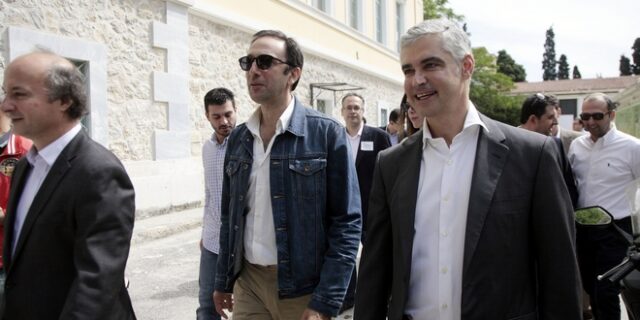 Ζυμώσεις στην κεντροδεξιά: Νέο κόμμα ιδρύει ο Τσιτουρίδης – Τι συμβαίνει με Παπακώστα και Σπηλιωτόπουλο