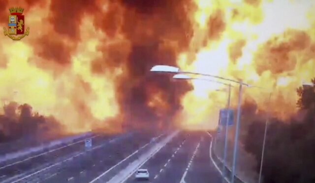 Βίντεο: Η στιγμή της έκρηξης του βυτιοφόρου σε αυτοκινητόδρομο στην Μπολόνια