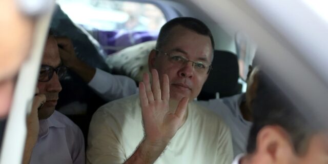 Ο Πάστορας της Έριδος: Ποιος είναι τελικά ο Άντριου Μπράνσον