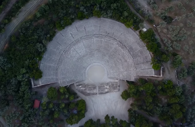 Βίντεο drone: Το αρχαίο θέατρο της Επιδαύρου αφ’ υψηλού