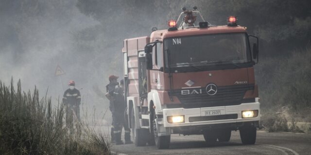 Υπό μερικό έλεγχο η φωτιά έξω από τον Πύργο Ηλείας