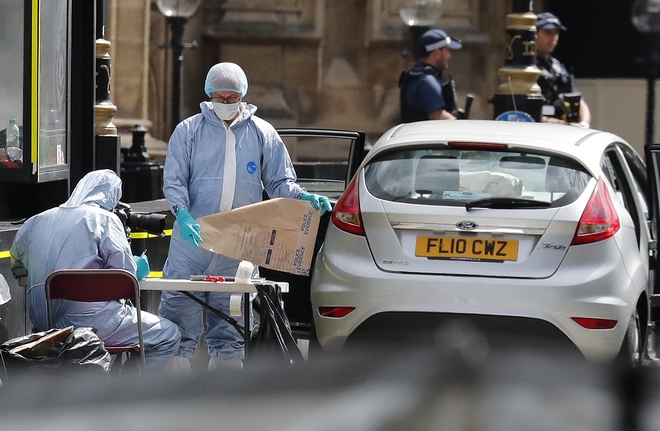 Βρετανός υπήκοος ο άνθρωπος που με το αυτοκίνητό του έπεσε σε πεζούς στο Λονδίνο