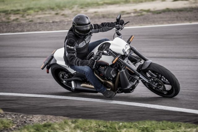 FXDR 114: Αυτό είναι το ολοκαίνουργιο Power Cruiser της Harley-Davidson