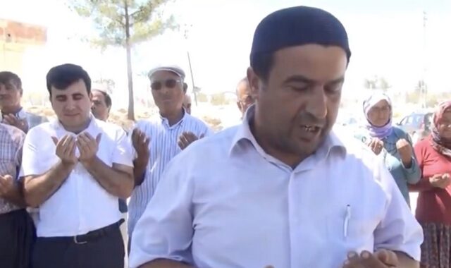 Τουρκία: Ιμάμης προσεύχεται να υποτιμηθεί το δολάριο