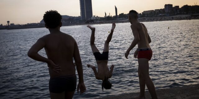 Καύσωνας στην Ευρώπη: Ρεκόρ υψηλής θερμοκρασίας – λιώνουν πάγοι