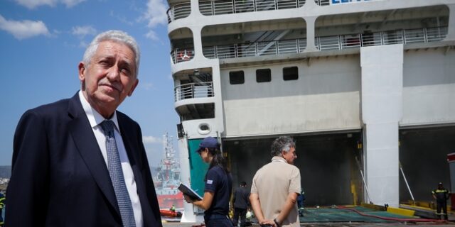 Το πλοίο “Ελευθέριος Βενιζέλος” επισκέφθηκε ο Κουβέλης