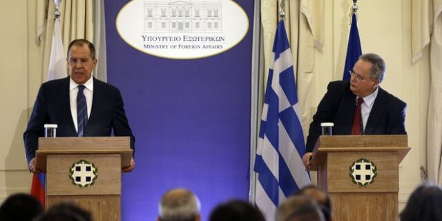 Οργή στην Αθήνα για τις απελάσεις