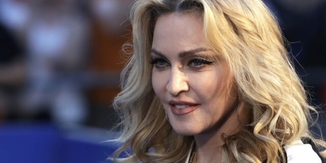 #MadonnaAt60: Μικροί και μεγάλοι γιορτάζουν τα γενέθλια της βασίλισσας της ποπ