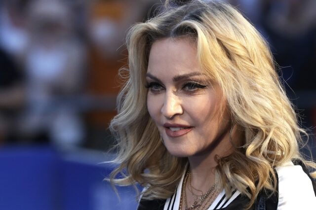 #MadonnaAt60: Μικροί και μεγάλοι γιορτάζουν τα γενέθλια της βασίλισσας της ποπ