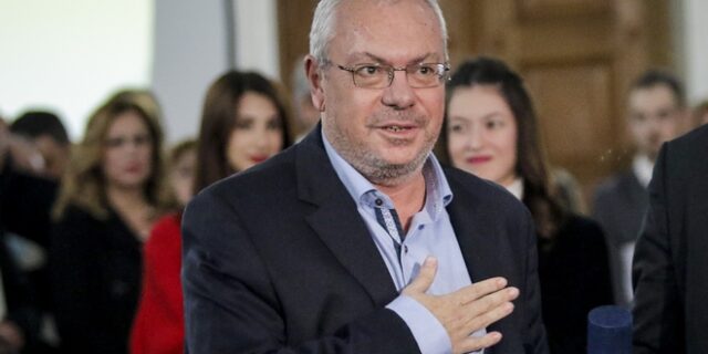 Μαλέλης: Δραγασάκης και Παππάς μην παριστάνουν τους μνηστήρες της κεντροαριστεράς
