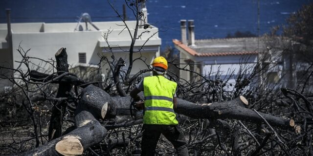 Μάτι: Παραμένει επιβαρυμένη η ατμόσφαιρα – Από τον Νοέμβριο κατάλληλο για διαμονή