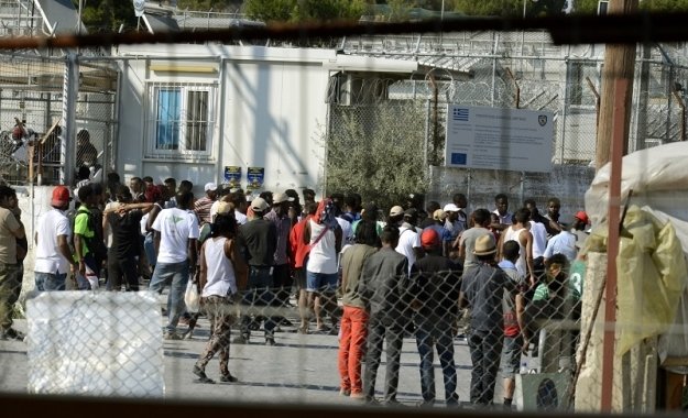 ΓΕΕΘΑ: Υπεράριθμοι οι μετανάστες στις δομές φιλοξενίας των Ενόπλων Δυνάμεων