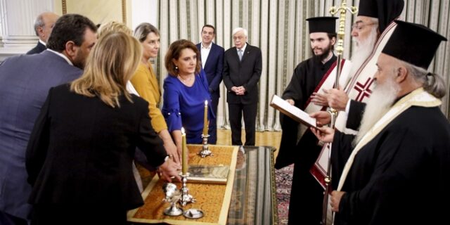 Η ορκωμοσία της νέας κυβέρνησης σε εικόνες