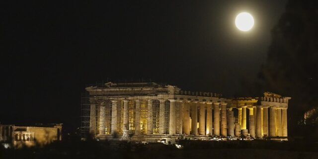 Πανσέληνος Αυγούστου: Ρεκόρ επισκεψιμότητας στους αρχαιολογικούς χώρους