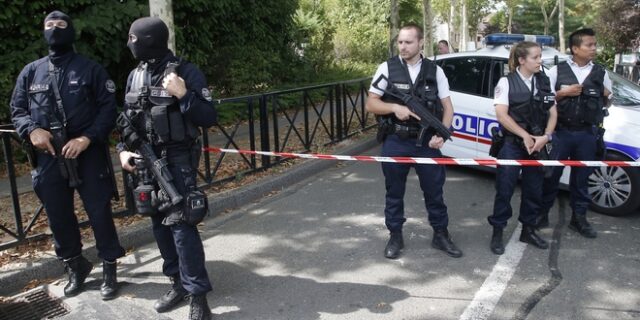 Επίθεση στο Παρίσι: Ο δράστης μαχαίρωσε θανάσιμα τη μητέρα και την αδελφή του