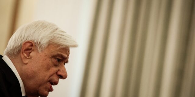 Παυλόπουλος: Εμείς οι Έλληνες δεν πρέπει να το βάζουμε ποτέ κάτω, ιδίως σε δύσκολες ώρες