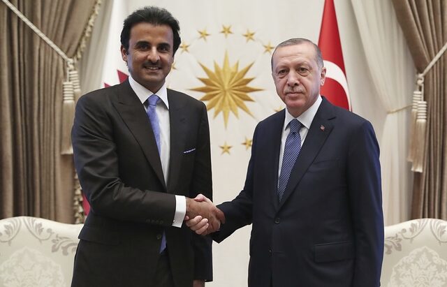 Πακτωλό χρήματος στην Τουρκία υποσχέθηκε το Κατάρ