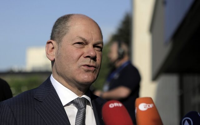 Στο 48% του μέσου μισθού οι γερμανικές συντάξεις
