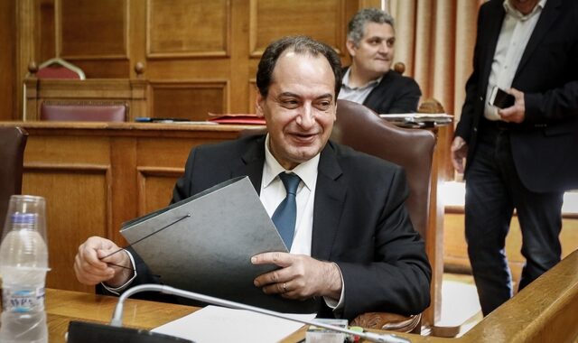 Χ. Σπίρτζης: Δεν μπορούμε να χτίσουμε τις πυρόπληκτες περιοχές στην Αττική όπως ήταν