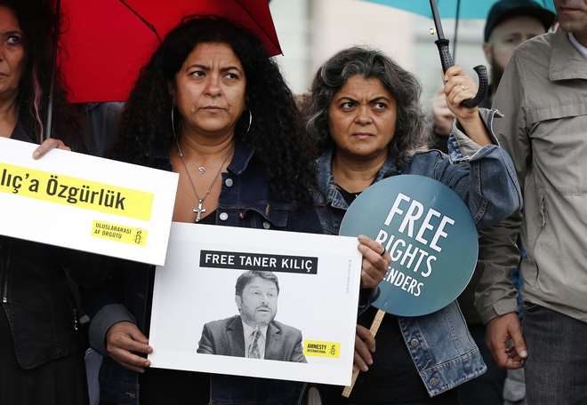Τουρκία: Αποφυλακίστηκε ο επικεφαλής της Διεθνούς Αμνηστίας