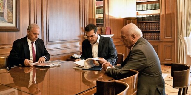 Τσίπρας: Ας είναι το έναυσμα για σημαντικές αλλαγές οι τραγωδίες σε Μάνδρα και Μάτι