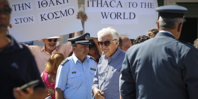 Τσίπρας στην Ιθάκη: Πένθιμα βαρούσαν οι καμπάνες – Καταδικάζει η Ιερά Μητρόπολις
