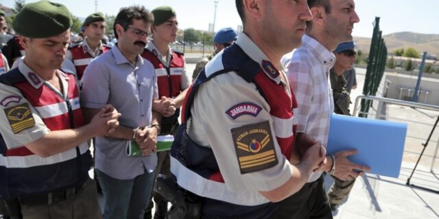 Στη σύλληψη πέντε Τούρκων που προσπαθούσαν να περάσουν στην Ελλάδα προχώρησε η Άγκυρα