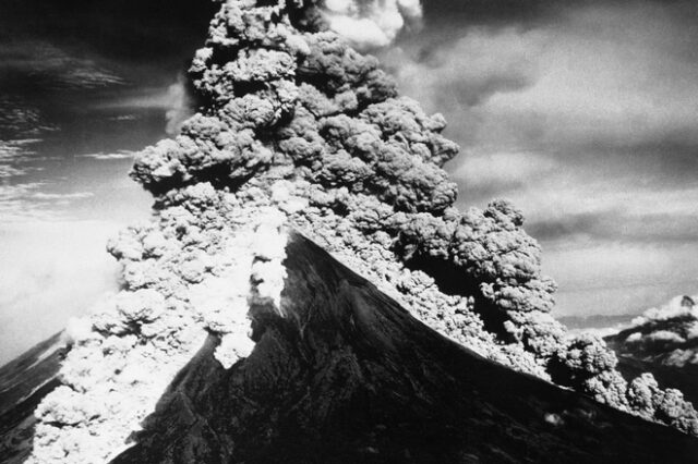 Σαν σήμερα η έκρηξη του ηφαιστείου Κρακατόα