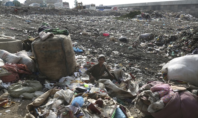 Παρίσι, Νέα Υόρκη, Τόκιο και άλλες πόλεις υπόσχονται να μειώσουν τα απόβλητα τους