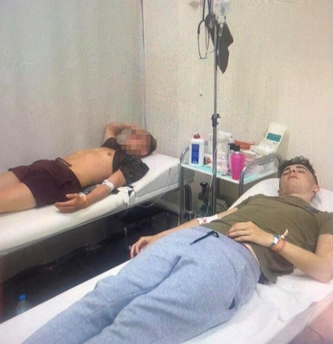 Ζάκυνθος: 17 τουρίστες καταγγέλλουν ότι δηλητηριάστηκαν από ποτά